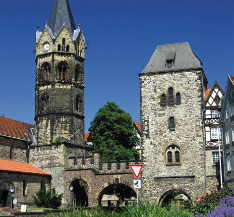 Nikolaiturm und -tor in Eisenach © Henry Czauderna-fotolia.com