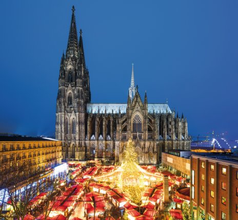 Kölner Weihnachtsmarkt am Dom © davis-fotolia.com
