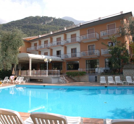 Hotel Alpi Malcesine Gardasee © Hotel Alpi