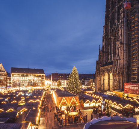 Das Highlight zur Adventszeit -  der Ulmer Weihnachtsmarkt © Ulm/Neu-Ulm Touristik GmbH - Stadtarchiv Ulm