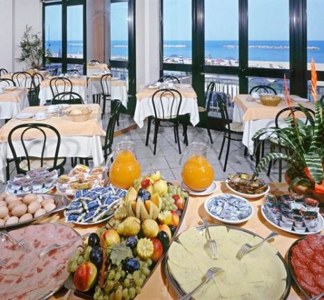 Hotel Astoria in Pesaro 
