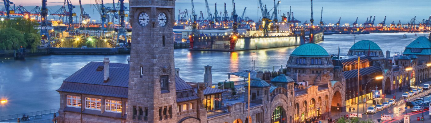 Landungsbrücken in Hamburg