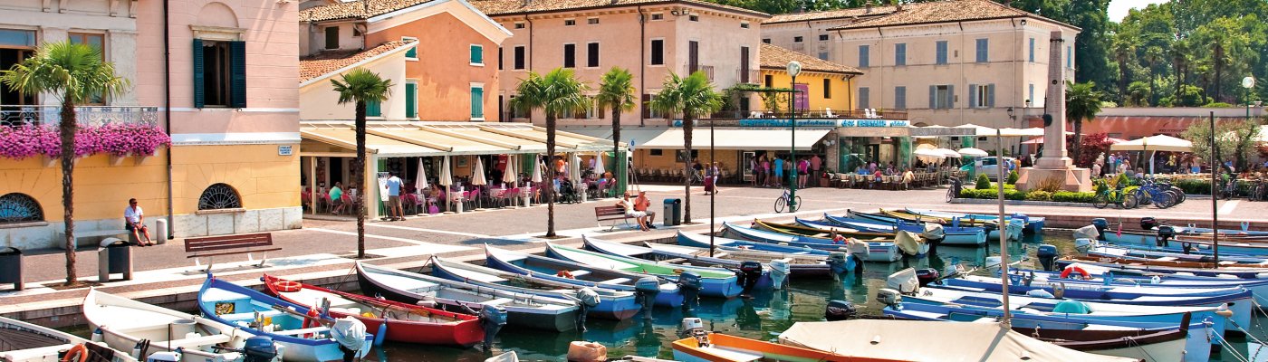 Ab Schwabach an den Gardasee Uferpromenade und Hafen in Bardolino