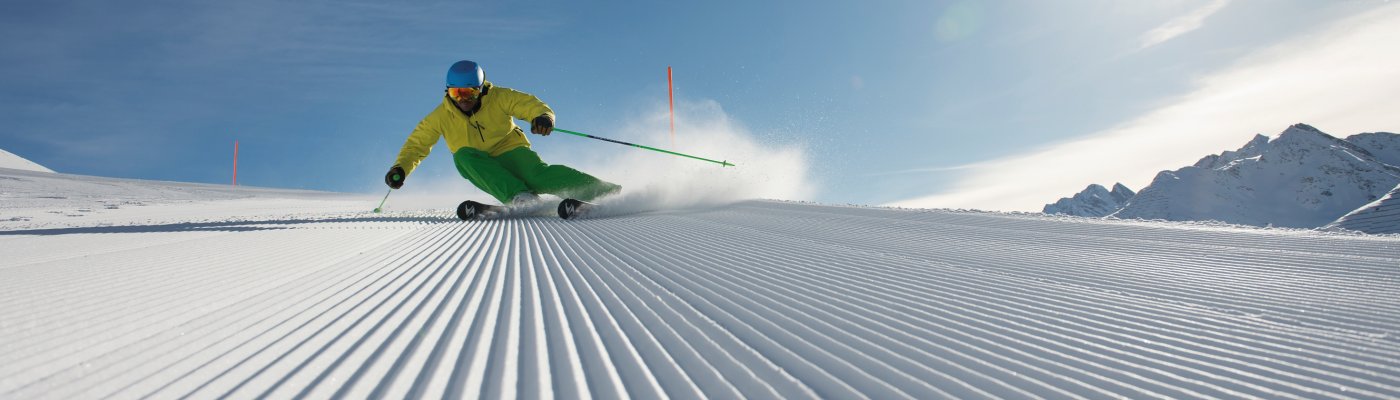 Ingolstadt: Der Startschuss um Pistenglück Unverspurtes Pistenglück in der Morgensonne