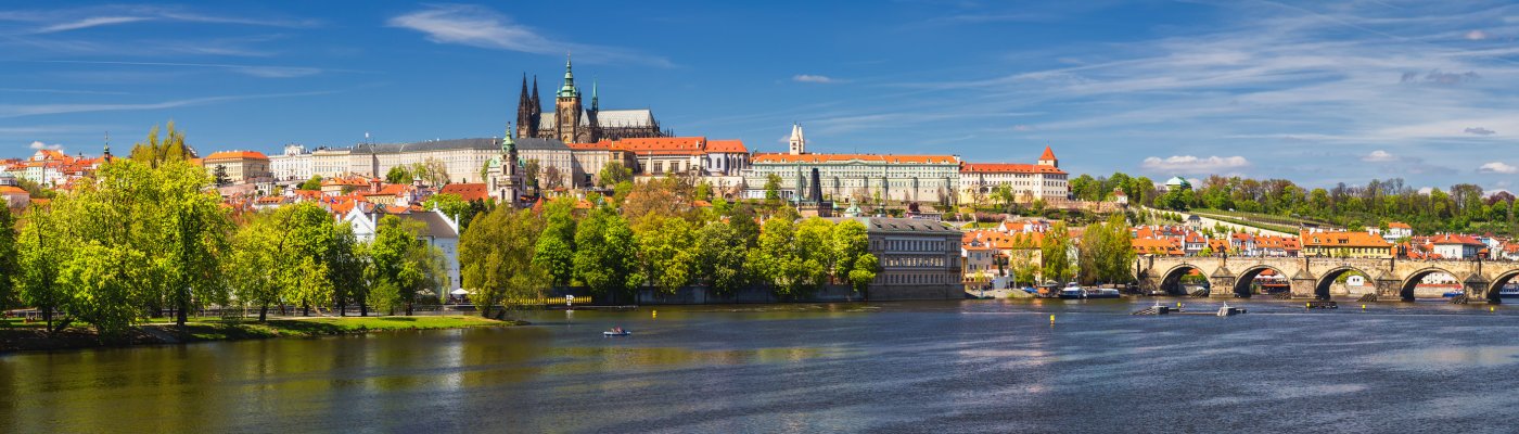 Prag ab Erlangen Skyline von Prag