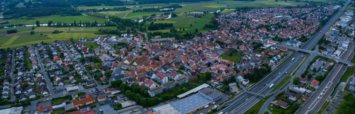 Bus mit Fahrer mieten ab Baiersdorf Baiersdorf