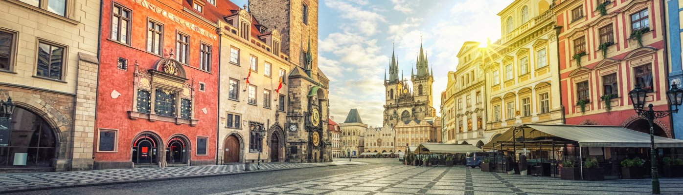 Prag ab Lauf an der Pegnitz Old Town Hall building with clock tower on Old Town square (Staromestske namesti) in the morning, Prague, Czech Republic
