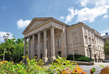 Theater in Meiningen © Henry Czauderna-fotolia.com