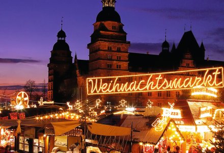 Aschaffenburger Weihnachtsmarkt © Kongress- u. Touristikbetriebe d. Stadt Aschaffenburg/T. Benzin