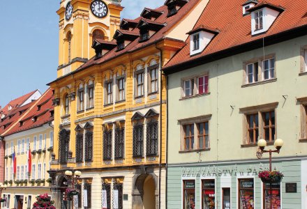 Rathaus am Markt in Eger © farbkombinat-fotolia.com