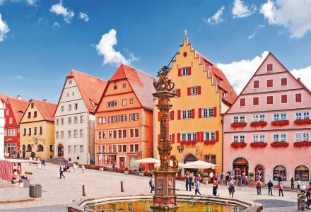 Marktplatz in Rothenburg ob der Tauber © mojolo-fotolia.com