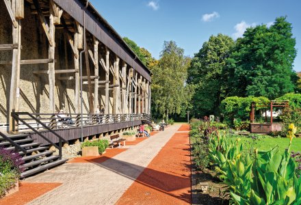 Gradierwerk im Kurpark Bad Salzdetfurth © fotobeam.de-fotolia.com