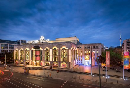 Friedrichstadt-Palast Berlin © Bernd Brundert