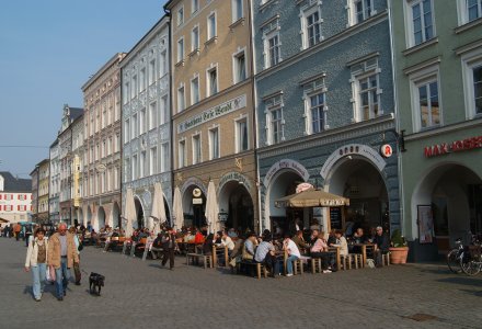Max-Josefs-Platz in Rosenheim © VKR GmbH