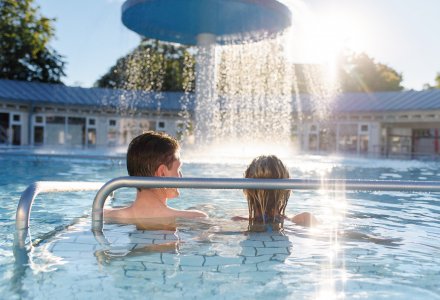 Entspannung in der Therme © Kur- & GästeService Bad Füssing/Leonie Lorenz