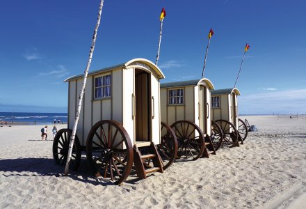 Drei Badewagen auf Norderney © Karen Albers - stock.adobe.com