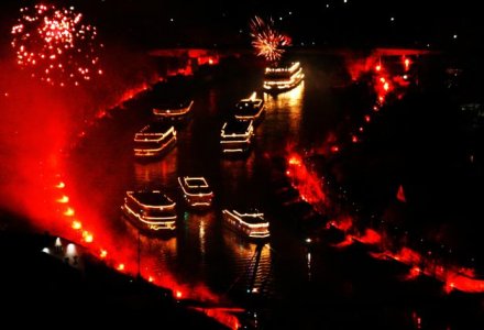  © © Personenschifffahrt Schweiger Renate Kelheim Schiff