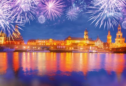 Feuerwerk über Dresden © neirfy - stock.adobe.com