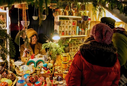 Töpferwaren auf dem Wenzelsmarkt © Holger Hinz