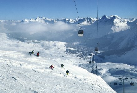Arosa - Skilaufen am Hörnli &copy; Arosa Tourismus