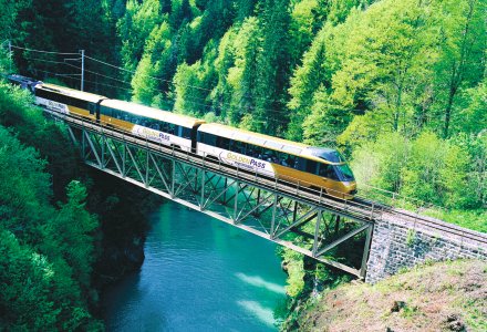 Golden Pass Panoramic Express auf der Strecke Montreux-Zweisimmen © GoldenPassLine