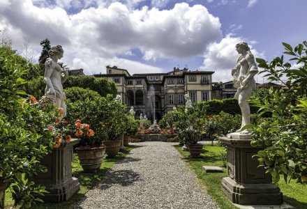 Garten Palazzo Controni-Pfanner © Frankix-fotolia.com