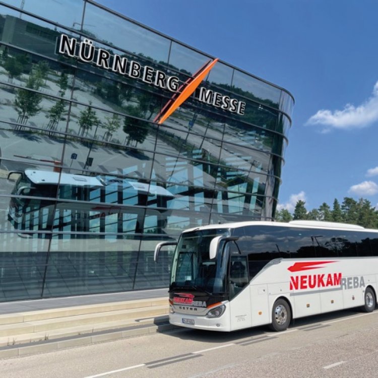 Neukam-Reba Bus vor Messe Nürnberg